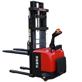 1.5T4.5米托盤堆垛車